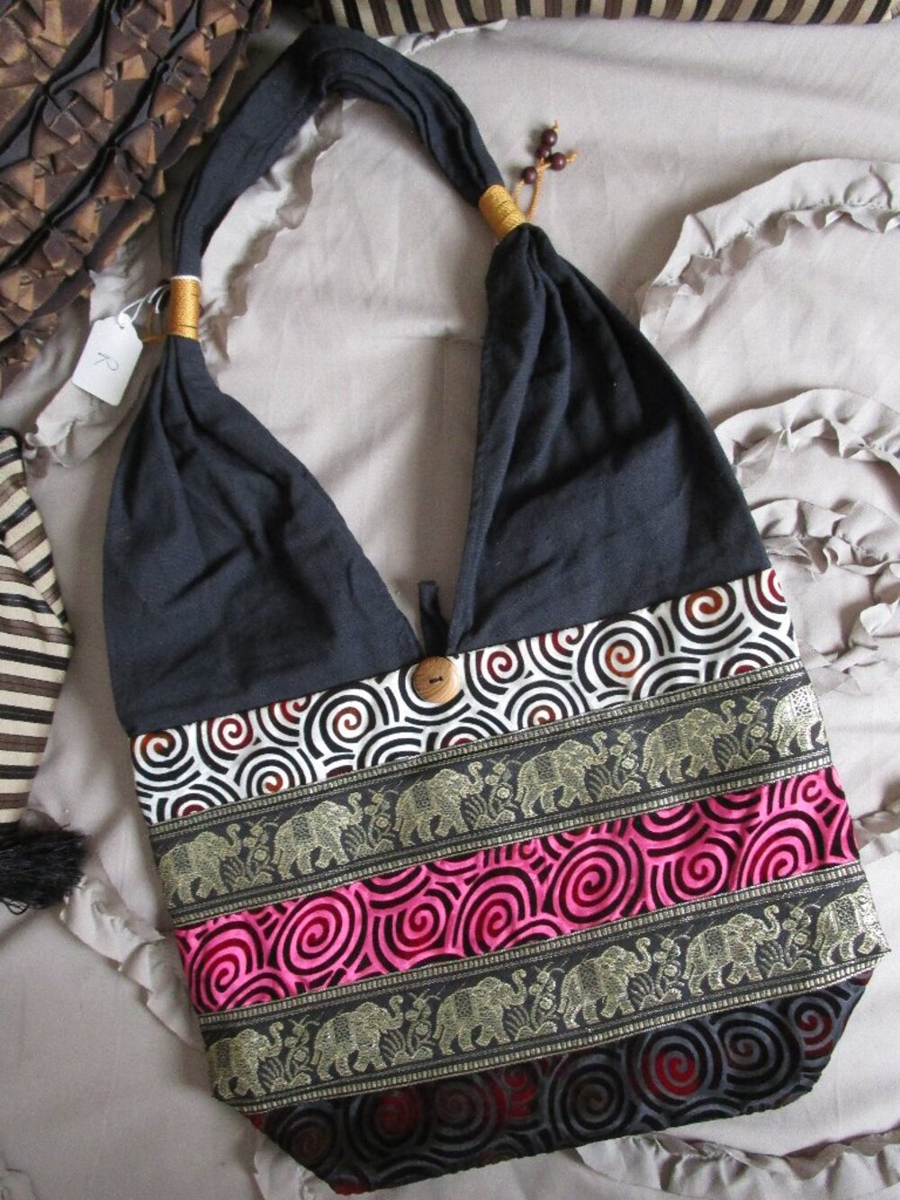 NWT lightweight fabric purse